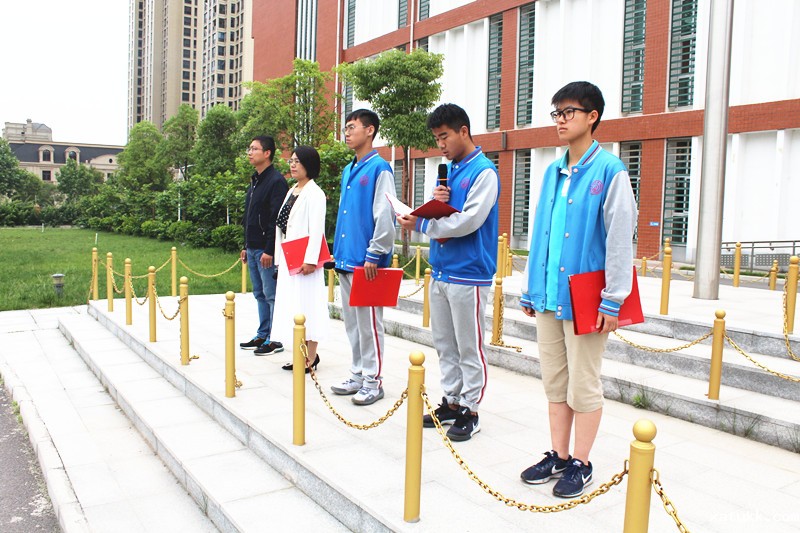 1557820575138282.jpg 校当家值周总结.jpg