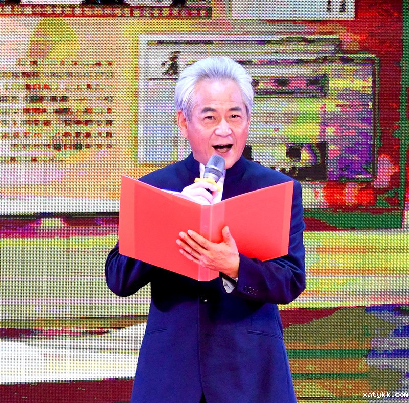 1568624470397785.jpg 9于同云老师朗诵《郑州扶轮中学赋》.jpg