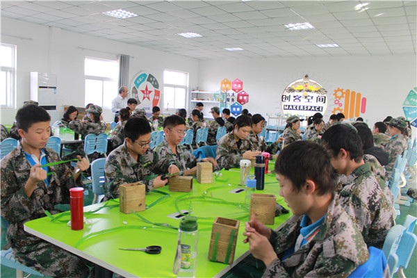 1572601725138846.jpg 6、我们的创客空间.jpg