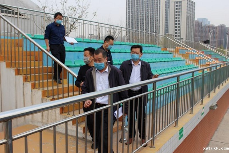 1585128003390943.jpg 7、检查看台护栏 (复制).jpg