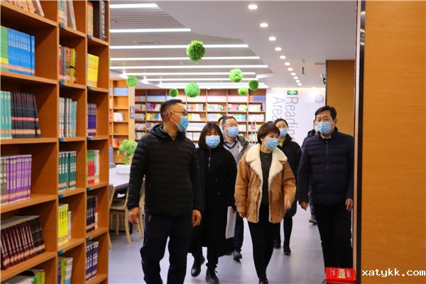 检查学校图书馆   6.jpg