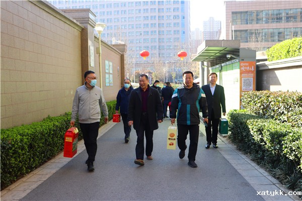 1613883047201044.jpg 1郑州101中学开展走访慰问退役军人活动.jpg