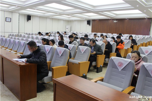 1616137973721858.jpg 4老师们认真听讲.jpg