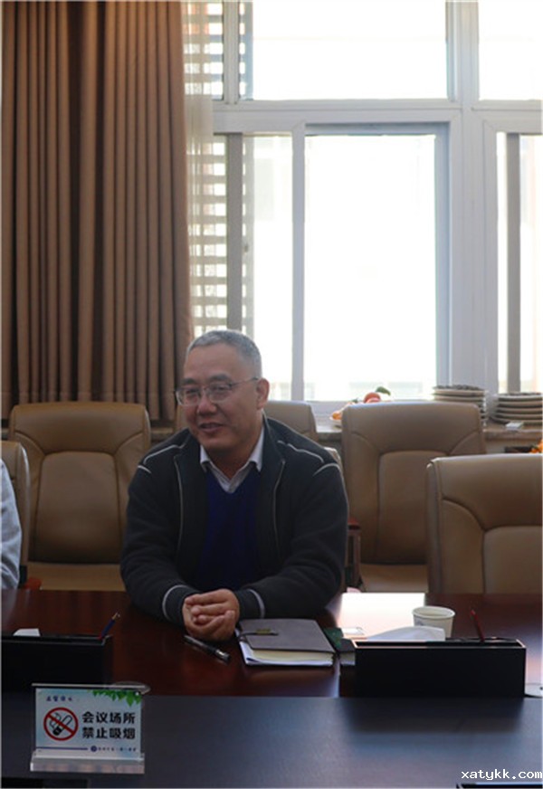 刘永谦副校长主持会议     4.jpg