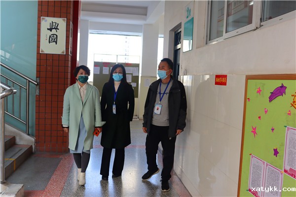 1616663713105716.jpg 4了解学生上课情况.jpg