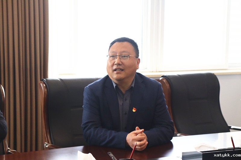 1618640312127240.jpg 4工会副主席张守明主持欢送会.JPG