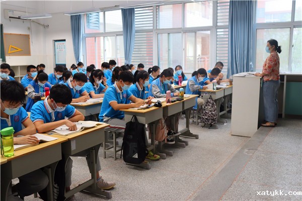 1631798193952723.jpg 11抓紧时间学习.jpg