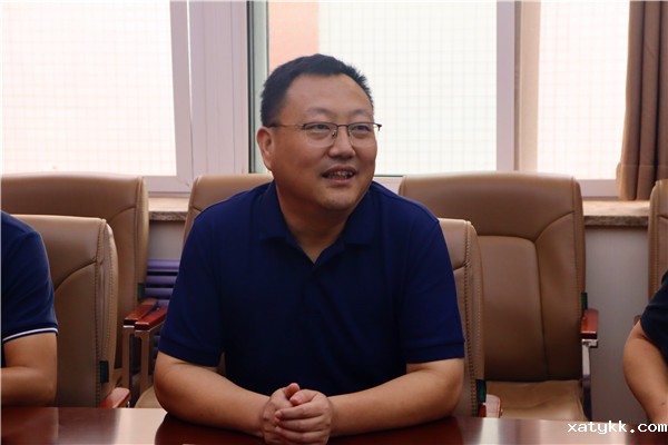 1632719749635751.jpg 4工会负责人张守明主持会议.jpg