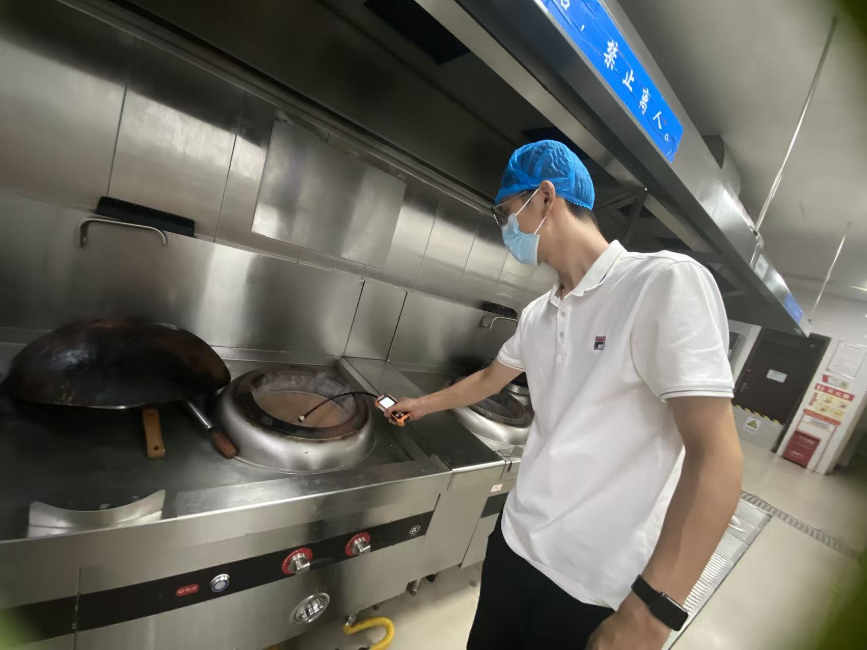 1760080218104739.jpg 10-检查锅灶.jpg