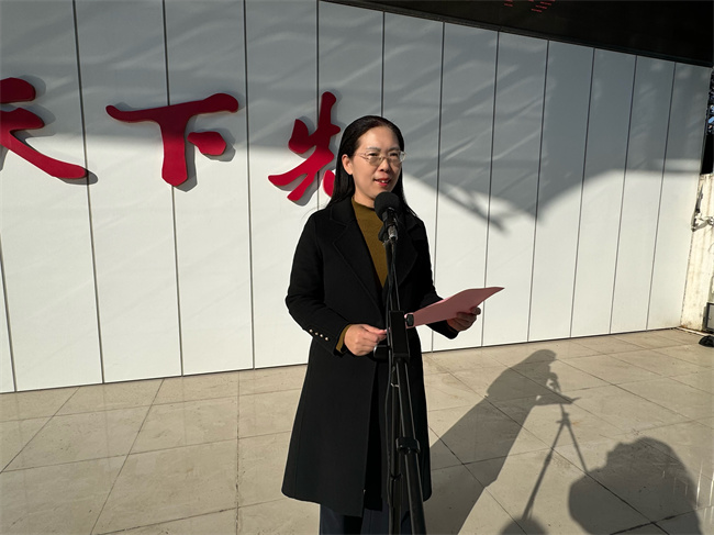 1763606193800520.jpg 1、校长谭纪萍讲话.jpg