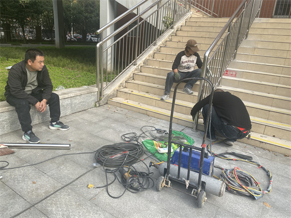 1763711901372999.jpg 4-开始施工.jpg